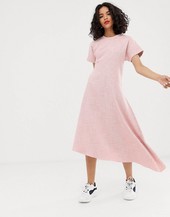 Vestido Midi De Manga Corta Con Textura En Rosa De Asos White