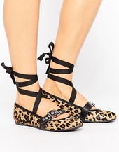 Bailarinas Con Tira De Cuero Y Diseño De Leopardo De Park Lane