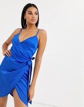 Vestido Camisola De Satén Azul Con Detalle Anudado A Un Lado De Missguided