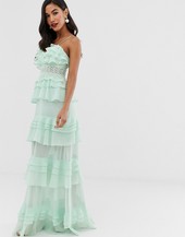 Vestido Largo De Tirantes Con Volantes A Capas Y Aplicación De Encaje En Menta Suave Premium De True Decadence