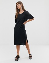 Vestido Extragrande Estilo Camiseta En Negro De Noisy May