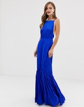 Vestido Largo Con Diseño De Paneles Con Detalle Plisado En El Bajo Y Asos Edition